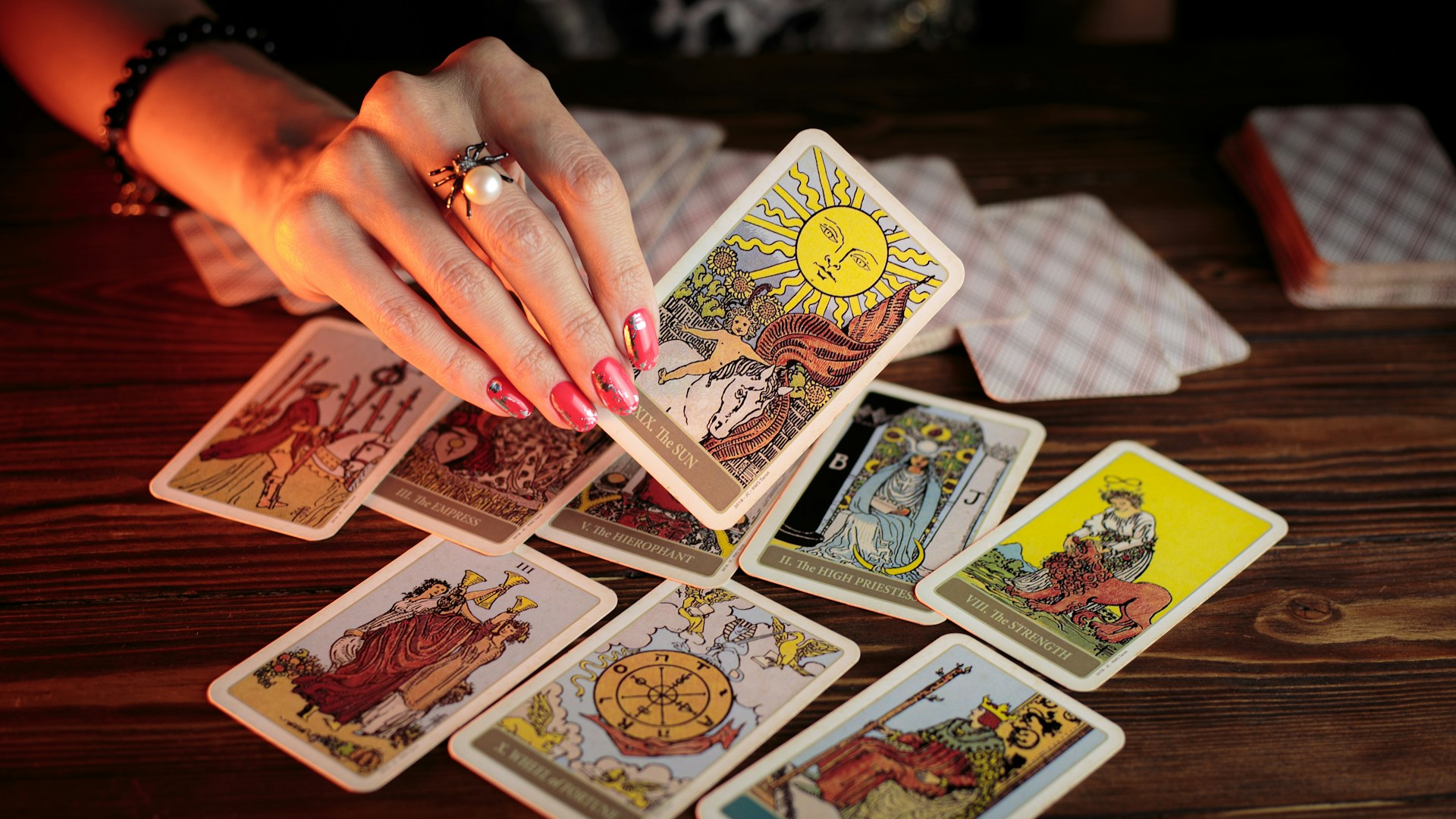 Tirage de tarot divinatoire Cartes divinatoires pour votre consultation